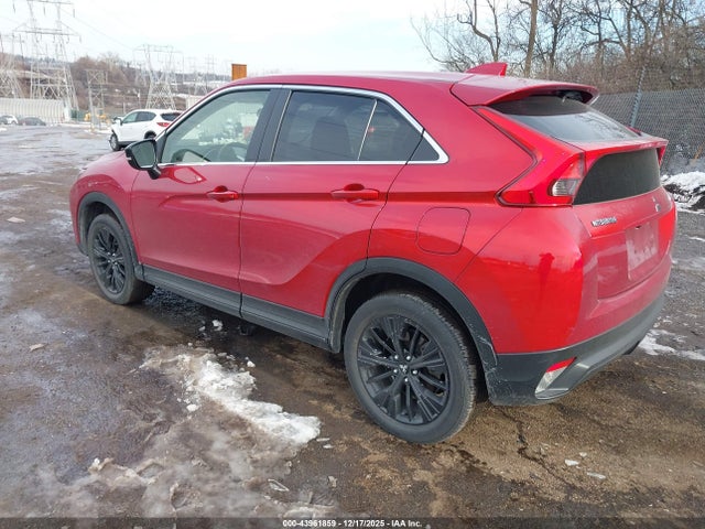 2018 MITSUBISHI ECLIPSE CROSS JA4AT4AA8JZ060965 Photo 2