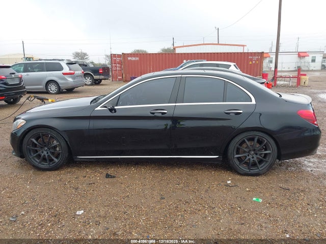 2016 Mercedes-benz C 300 მანქანა იყიდება აუქციონზე, vin: 55SWF4JB5GU115851, აუქციონის ნომერი: 43961866