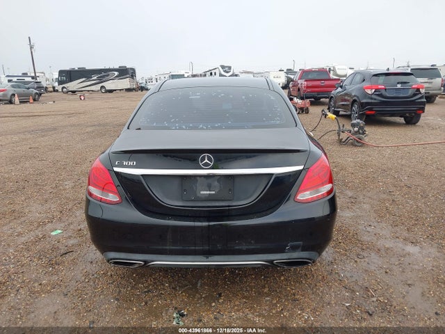 2016 Mercedes-benz C 300 მანქანა იყიდება აუქციონზე, vin: 55SWF4JB5GU115851, აუქციონის ნომერი: 43961866