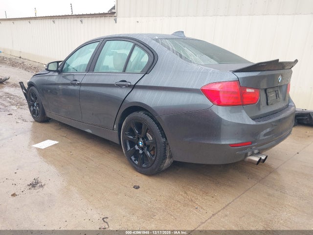 43961945 :رقم المزاد ، WBA3A5G54FNS83438 vin ، 2015 Bmw 328i مزاد بيع