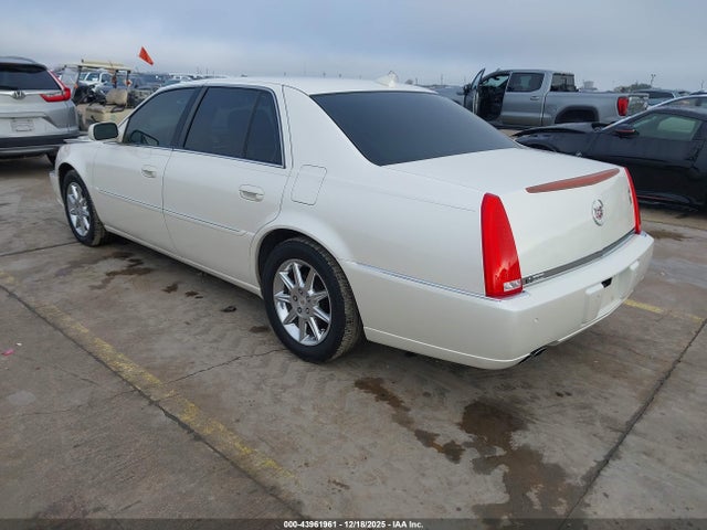 Aukcja sprzedaży 2010 Cadillac Dts Luxury Collection, vin: 1G6KD5EY8AU131960, numer aukcji: 43961961