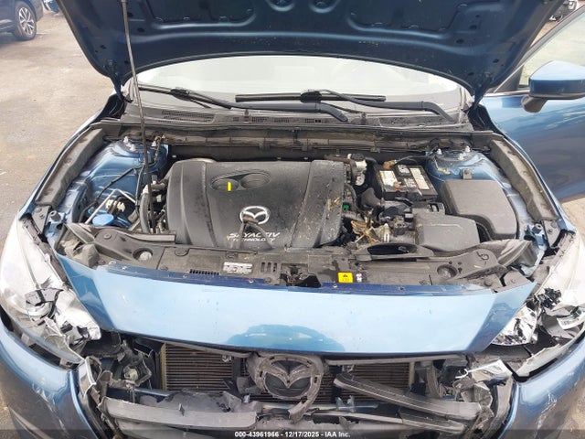 Продаж на аукціоні авто 2018 Mazda Mazda3 Sport, vin: 3MZBN1U71JM253394, номер лоту: 43961966