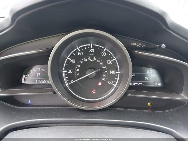 Продаж на аукціоні авто 2018 Mazda Mazda3 Sport, vin: 3MZBN1U71JM253394, номер лоту: 43961966