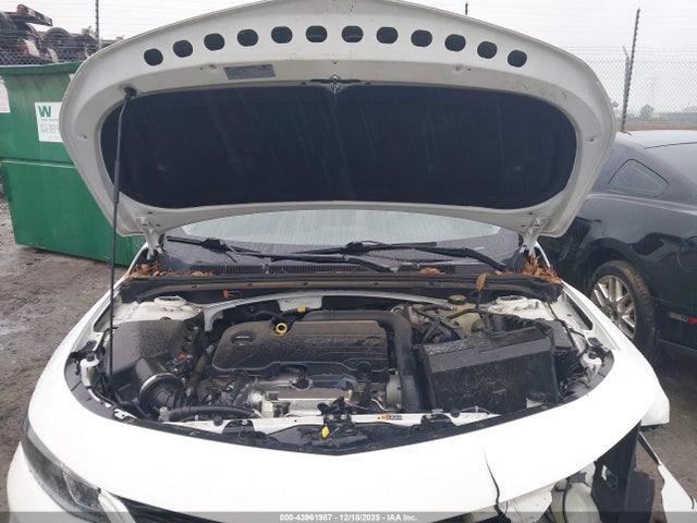 1G1ZD5ST5JF106404 Chevrolet MALIBU LT