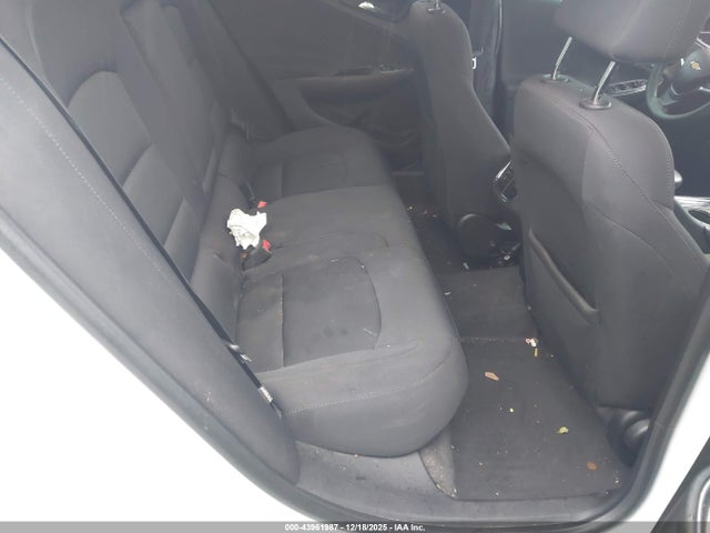 1G1ZD5ST5JF106404 Chevrolet MALIBU LT