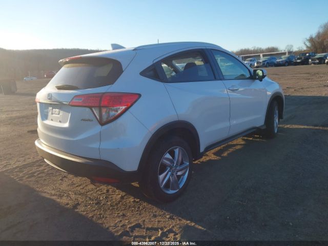 2019 HONDA HR-V 3CZRU6H76KM729274 Photo 3
