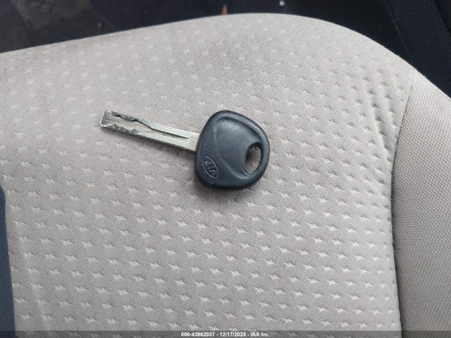 2011 KIA SORENTO 5XYKTCA11BG172835 Photo 10