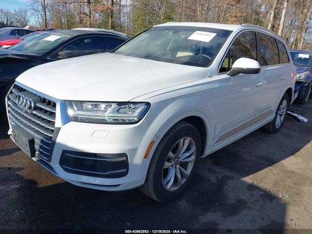 2017 AUDI Q7 WA1LAAF72HD027011 Photo 1