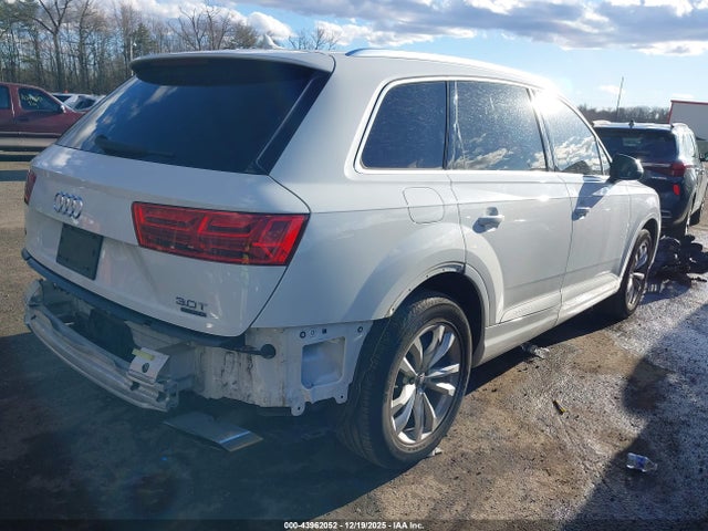 2017 AUDI Q7 WA1LAAF72HD027011 Photo 3