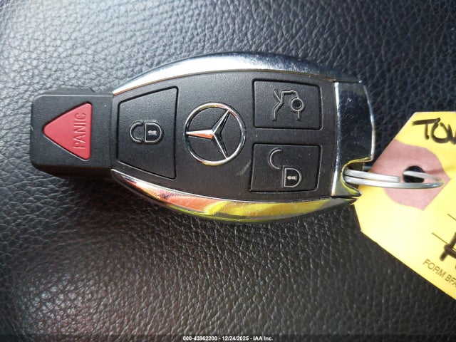 WDDSJ4GB8KN749306 Mercedes-Benz CLA 250 4MATIC
