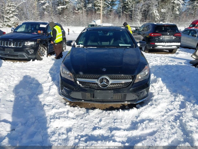 WDDSJ4GB8KN749306 Mercedes-Benz CLA 250 4MATIC