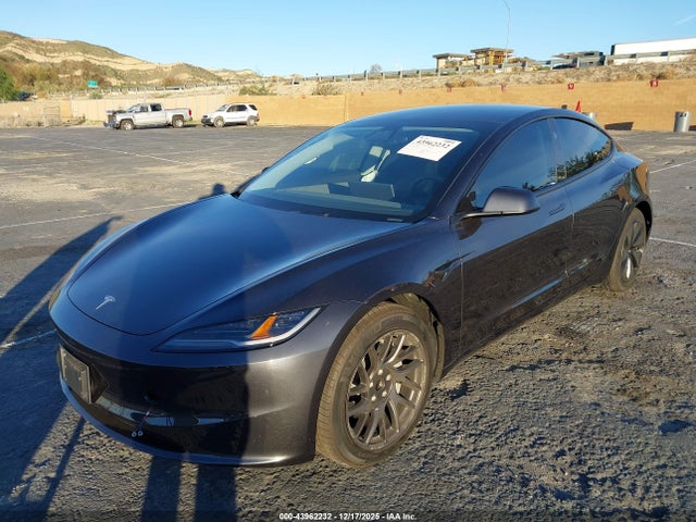 2025 TESLA MODEL 3 5YJ3E1EA6SF001261 Photo 1