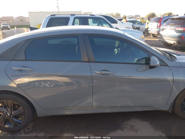 Hyundai ELANTRA SEL 2022 KMHLS4AG1NU323219 Image 13