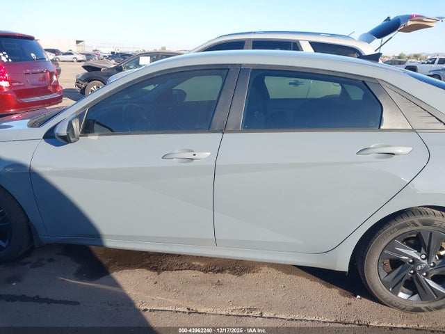 Hyundai ELANTRA SEL 2022 KMHLS4AG1NU323219 Image 14
