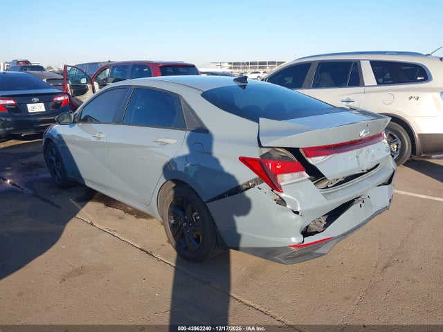 Hyundai ELANTRA SEL 2022 KMHLS4AG1NU323219 Image 3