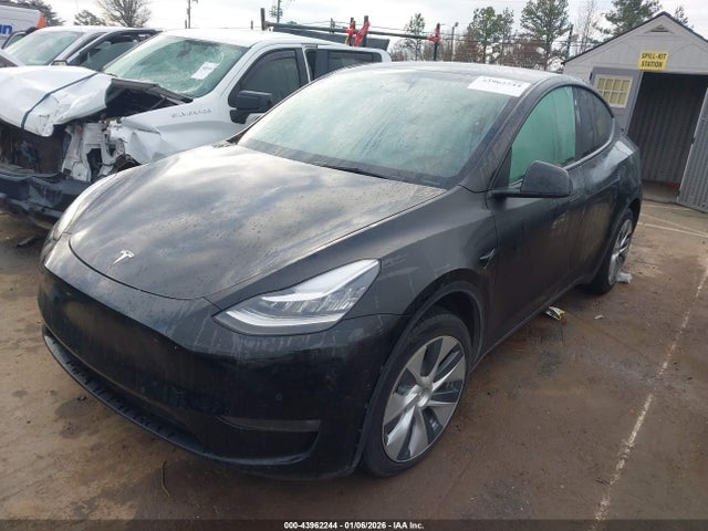 7SAYGAEE0NF573937 Tesla Model Y Long Range Dual Motor All-wheel Drive