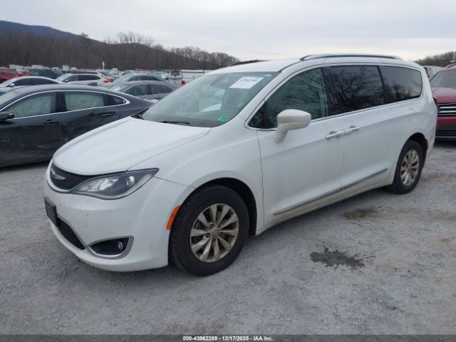 2019 CHRYSLER PACIFICA 2C4RC1BG2KR548024 Photo 1
