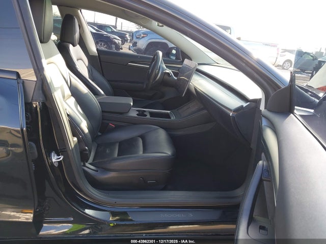 2023 TESLA MODEL 3 5YJ3E1EA0PF581856 Photo 4