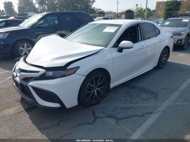 2021 TOYOTA CAMRY 4T1G11AK8MU585518 Photo 1