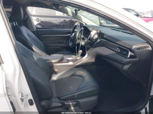 2021 TOYOTA CAMRY 4T1G11AK8MU585518 Photo 4