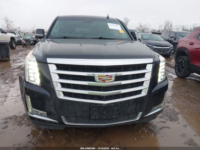 2018 Cadillac Escalade Esv Luxury მანქანა იყიდება აუქციონზე, vin: 1GYS4HKJ5JR133216, აუქციონის ნომერი: 43962365