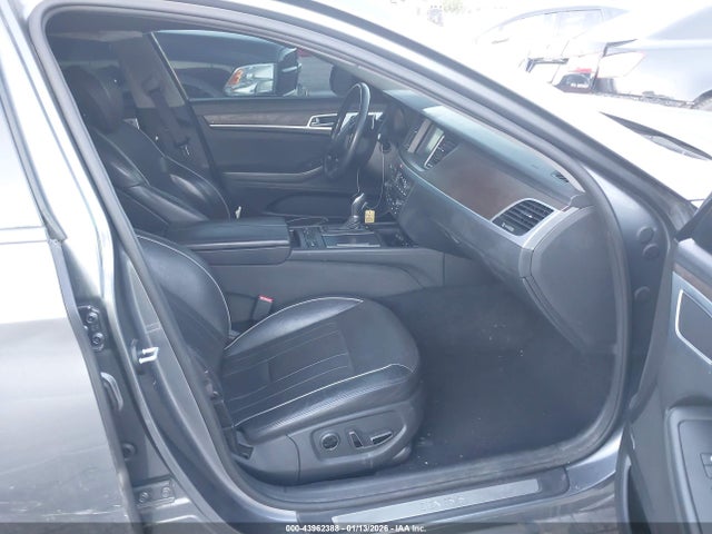 KMHGN4JF1FU072817 Hyundai Genesis 5.0