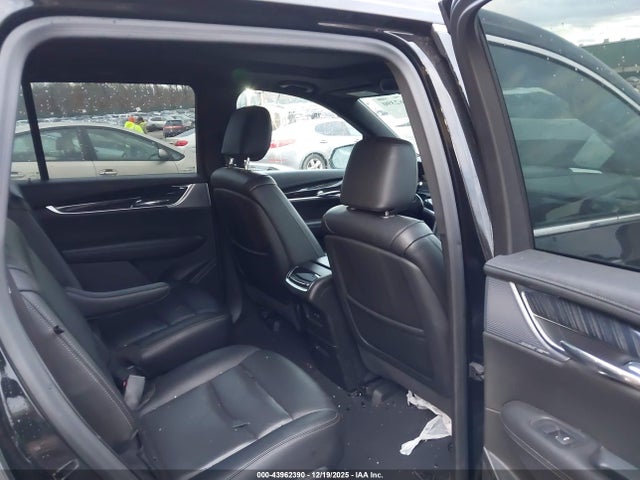 2022 CADILLAC XT6 1GYKPDRS5NZ126691 Photo 7