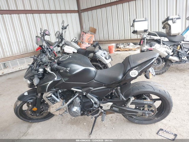 Kawasaki Er650 G 2017 JKAEREG16HDA01033 Image 13