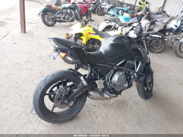 Kawasaki Er650 G 2017 JKAEREG16HDA01033 Image 4