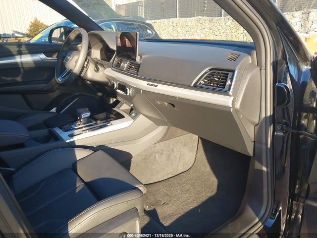 2025 AUDI Q5 WA1GAAFY7S2009214 Photo 4