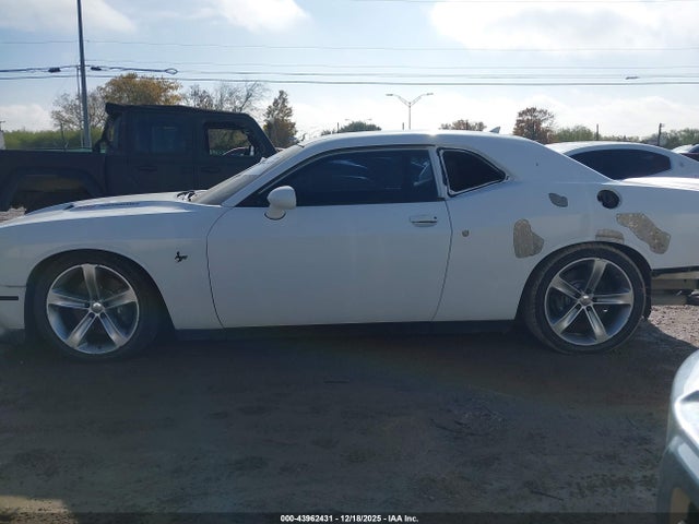 Dodge Challenger R/t Scat Pack 2015 2C3CDZFJ4FH822119 Image 15