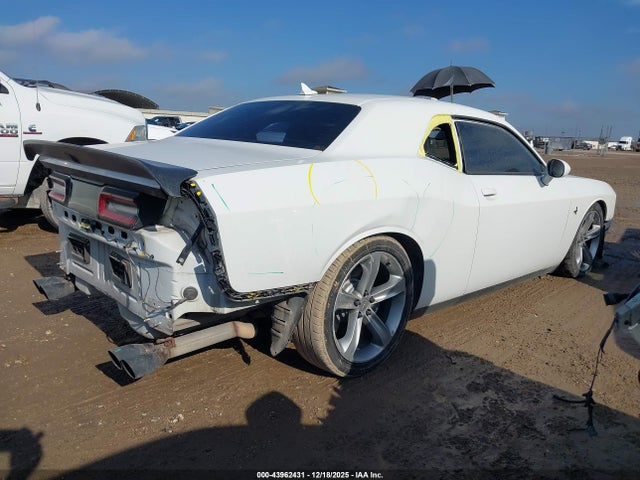 Dodge Challenger R/t Scat Pack 2015 2C3CDZFJ4FH822119 Image 4
