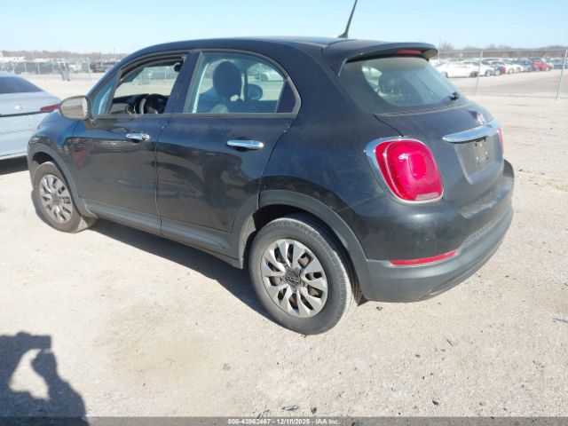 2016 FIAT 500X ZFBCFXAT7GP344426 Photo 2