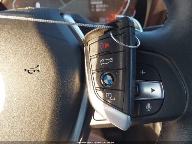 2022 BMW 330I 3MW5R7J00N8C32997 Photo 10