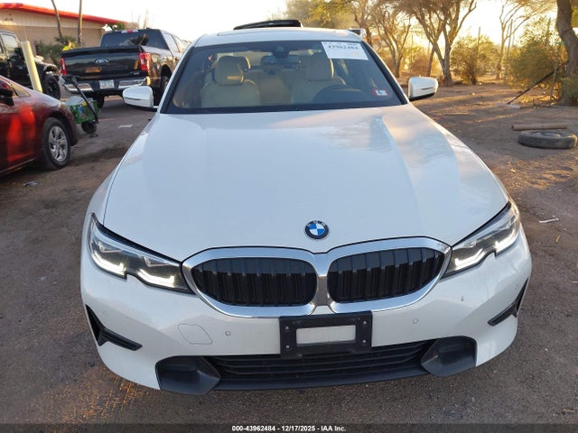 3MW5R7J00N8C32997 BMW 330i Xdrive