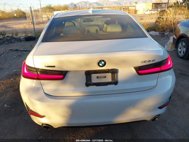 3MW5R7J00N8C32997 BMW 330i Xdrive