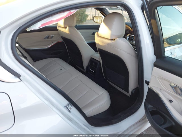 2022 BMW 330I 3MW5R7J00N8C32997 Photo 7
