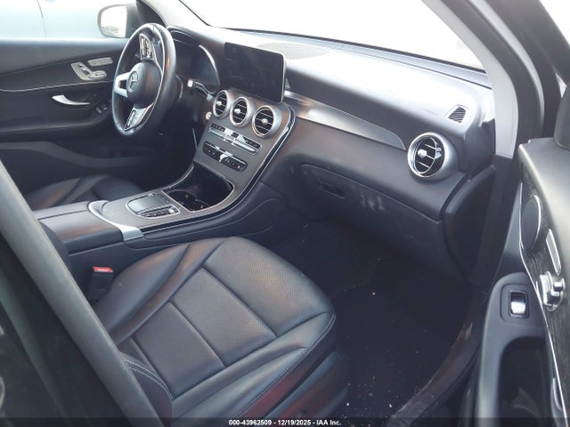 W1N0G8EB4NV364347 Mercedes-Benz Glc 300 4matic Suv