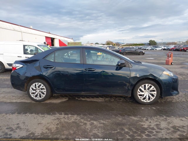 2T1BURHE6JC048188 Toyota COROLLA LE