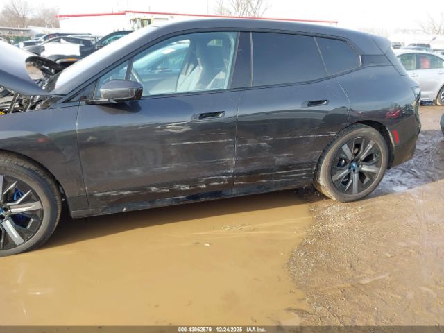 2022 BMW IX WB523CF09NCJ79990 Photo 5