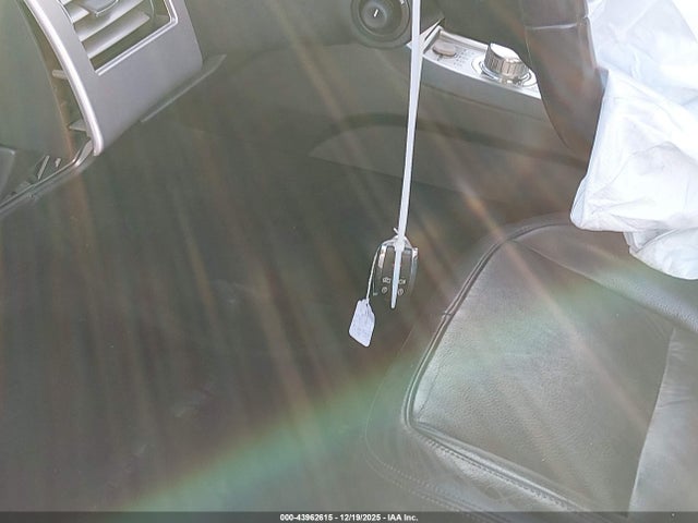 2010 JAGUAR XF SAJWA0FA6AHR72388 Photo 10