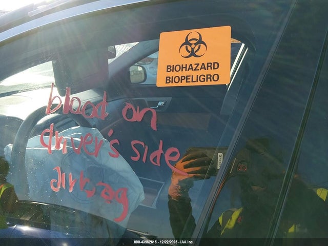 2010 JAGUAR XF SAJWA0FA6AHR72388 Photo 6