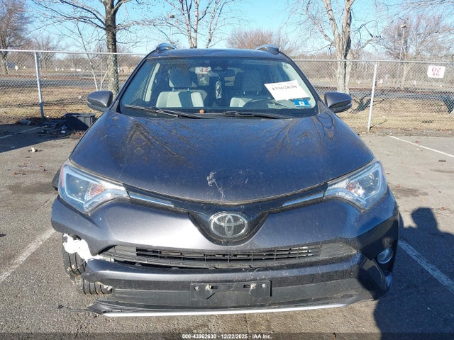 Toyota Rav4 Xle 2018 JTMRFREV4JJ736286 Image 12
