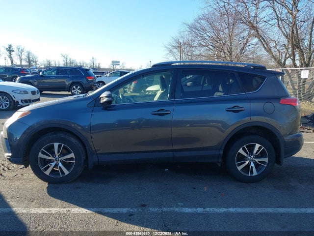 Toyota Rav4 Xle 2018 JTMRFREV4JJ736286 Image 14