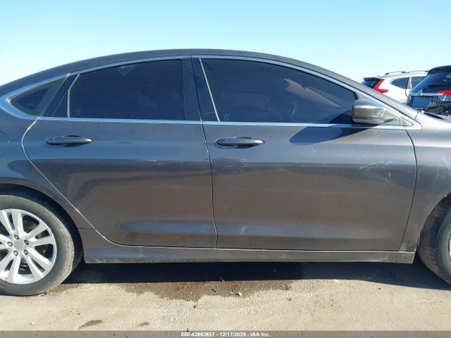 Продажа на аукционе авто 2015 Chrysler 200 Limited, vin: 1C3CCCABXFN564549, номер лота: 43962657