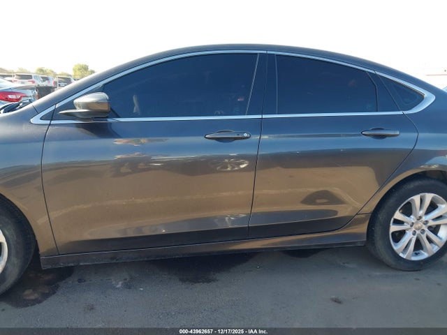 Продажа на аукционе авто 2015 Chrysler 200 Limited, vin: 1C3CCCABXFN564549, номер лота: 43962657