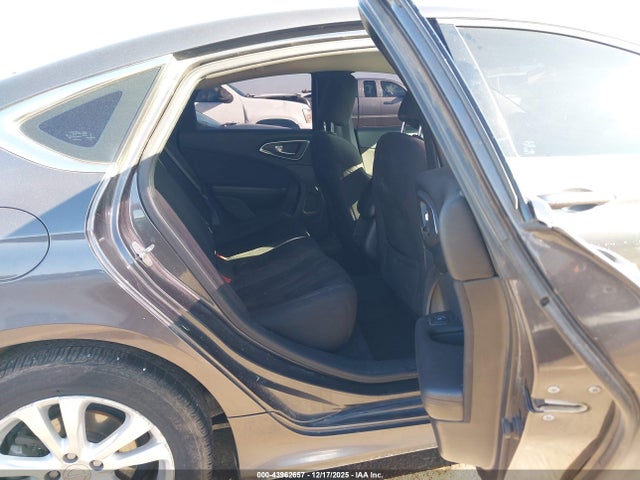 Продажа на аукционе авто 2015 Chrysler 200 Limited, vin: 1C3CCCABXFN564549, номер лота: 43962657