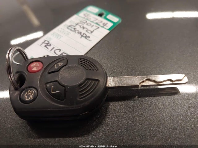 1FMCU9GD1HUA15606 Ford ESCAPE SE