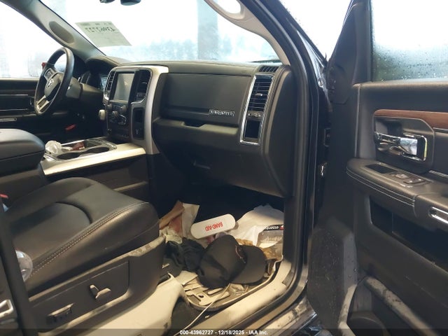 1C6RR7VM1GS359445 RAM 1500 Laramie