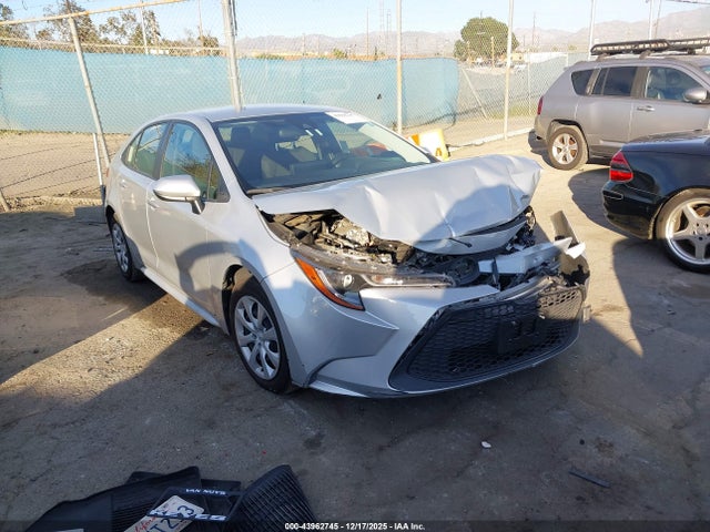 Toyota COROLLA LE 2022 JTDEPMAE1N3029550 main image